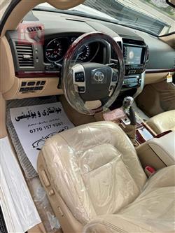 تويوتا لاندكروزر